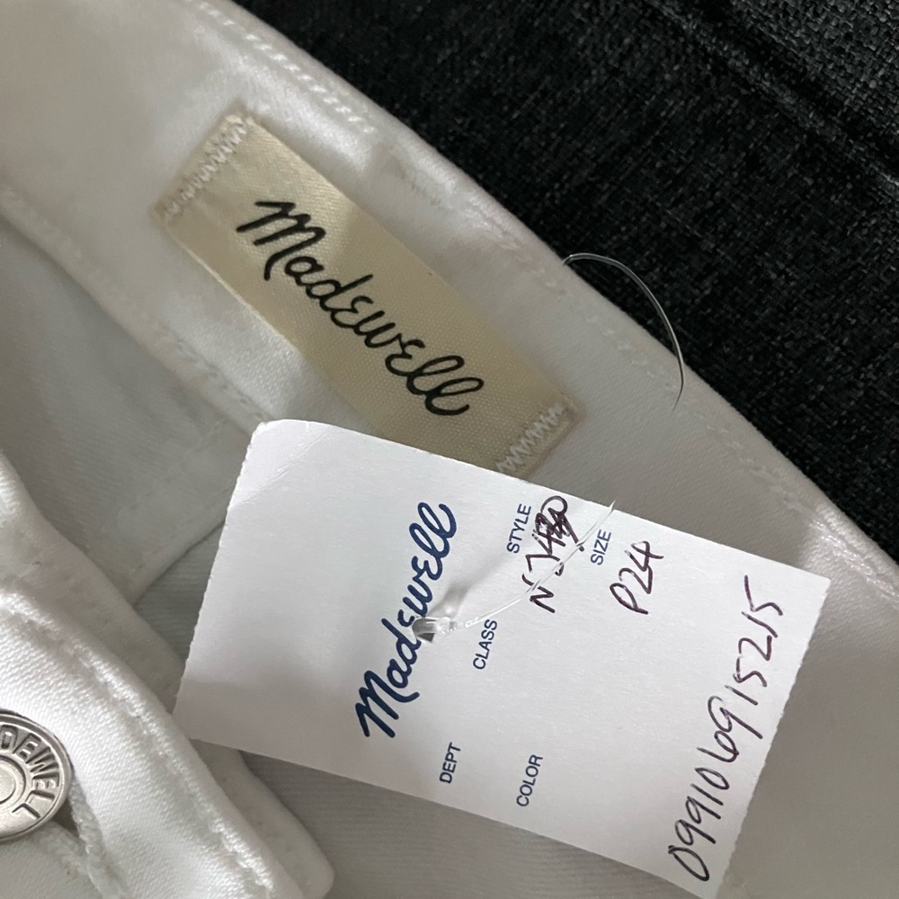 MADEWELL White Mid Rise Kickout Crop Jeans Size 24P - Picture 14 of 16